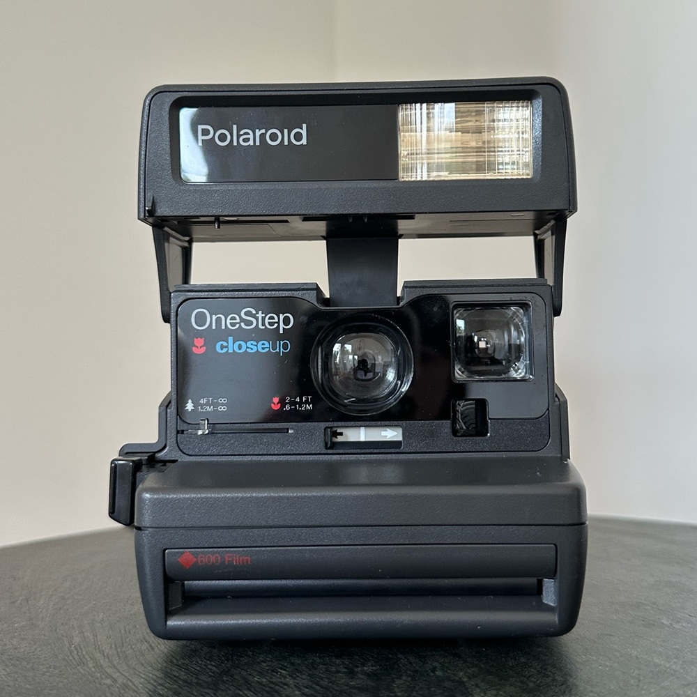 Vintage 90s Polaroid Closeup Instant Camera 600 - Just tested and working!
